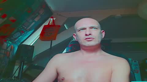 Snapshot of maxhardcore77 chatting on 11-10-25, 09:19 maxhardcore77 online show from 11-10-25, 09:19