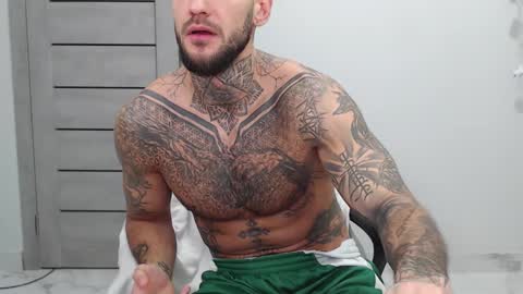 Maximus Fox online show from 11-19-25, 06:57