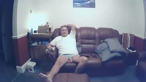 MAX online show from 10-19-25, 09:59