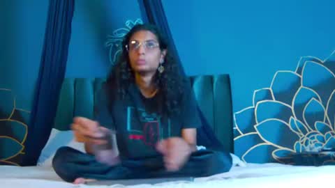 Maxi  Max online show from 07-13-26, 07:27