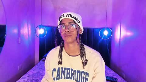 maxim online show from 11-24-25, 02:55