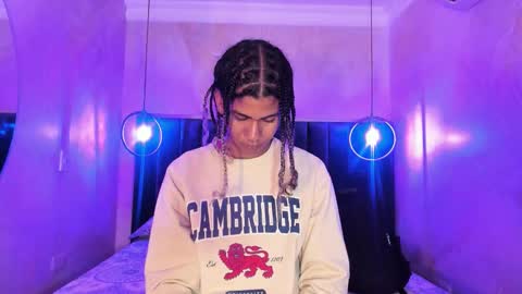 maxim online show from 11-26-25, 02:56