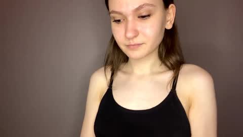 Snapshot of maximaboamah chatting on 05-26-26, 02:18 July online show from 05-26-26, 02:18