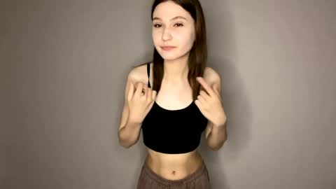 Snapshot of maximaboamah chatting on 05-27-26, 02:08 July online show from 05-27-26, 02:08