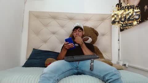 Snapshot of maximiliano_herrera chatting on 12-27-24, 06:53 Maximiliano Herrera online show from 12-27-24, 06:53