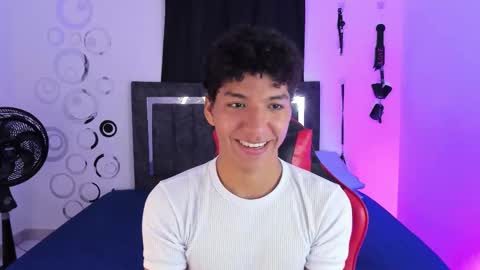 Maximiliano online show from 11-19-25, 07:47