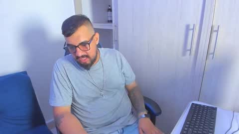 maximo_garcia75 online show from 12-02-25, 05:19