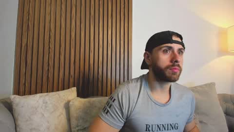 Maximo Wolf online show from 03-30-26, 01:06