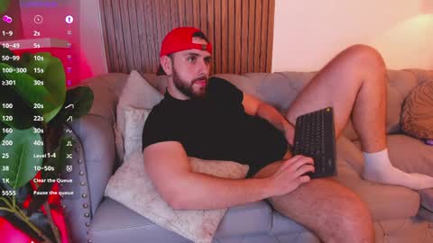 Snapshot of maximo_wolf1 chatting on 04-21-26, 02:51 Maximo Wolf online show from 04-21-26, 02:51