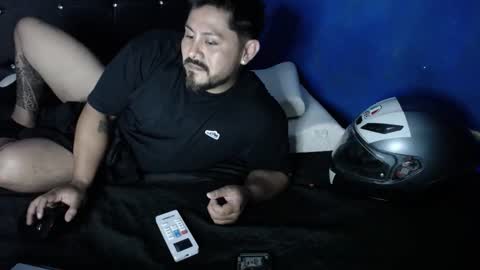 maximohot03 online show from 09-14-25, 04:11