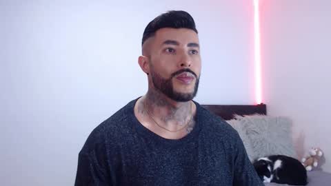 Independent Model online show from 11-06-25, 02:45