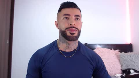 Independent Model online show from 01-17-26, 04:28