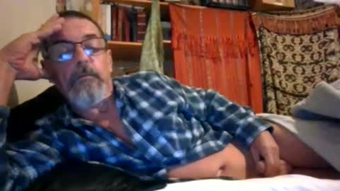 Max online show from 04-17-26, 02:09