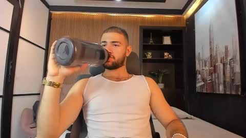 Maximus online show from 02-20-26, 01:55