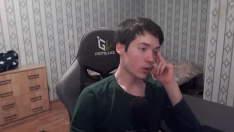 Snapshot of maximuslan chatting on 12-17-25, 09:10 Marcolas online show from 12-17-25, 09:10