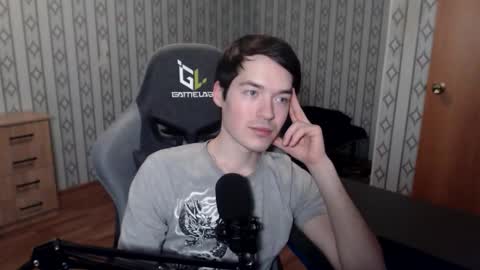 Snapshot of maximuslan chatting on 12-20-25, 04:47 Marcolas online show from 12-20-25, 04:47