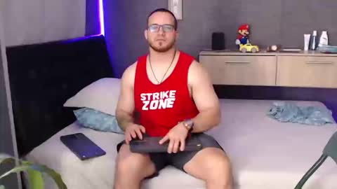 Snapshot of maximussantorini chatting on 06-09-26, 12:50 maximus online show from 06-09-26, 12:50