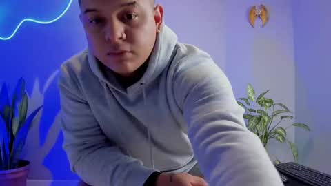 Snapshot of maximussteel_ chatting on 10-10-25, 11:09 Maximus online show from 10-10-25, 11:09