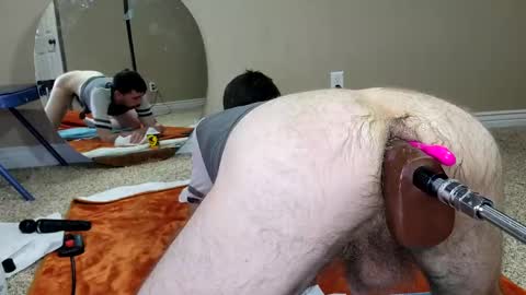 Snapshot of maxjr8008 chatting on 12-25-24, 01:42 maxjr8008 online show from 12-25-24, 01:42