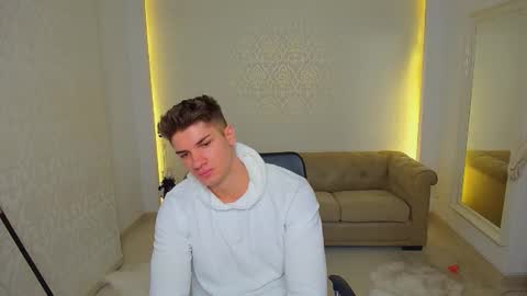 MaxKaiden online show from 11-05-25, 05:51