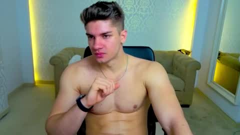 Snapshot of maxkaiden chatting on 05-14-26, 06:09 MaxKaiden online show from 05-14-26, 06:09