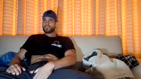 Snapshot of maxpac_rocco chatting on 09-17-25, 04:03 Luca Dominus online show from 09-17-25, 04:03