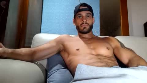 Luca Dominus online show from 11-19-25, 03:17