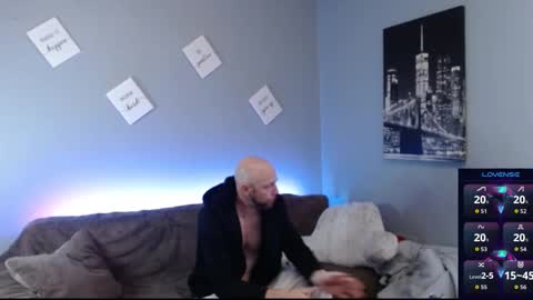 MaxRouger online show from 10-28-25, 09:13