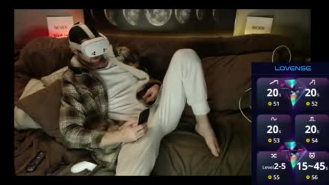 MaxRouger online show from 11-07-25, 12:27