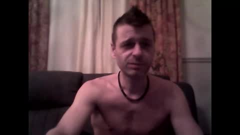 MaxTheWolf online show from 11-22-25, 01:04