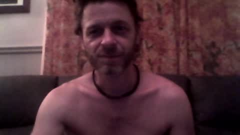 Snapshot of maxthewolf chatting on 06-12-26, 06:56 MaxTheWolf online show from 06-12-26, 06:56