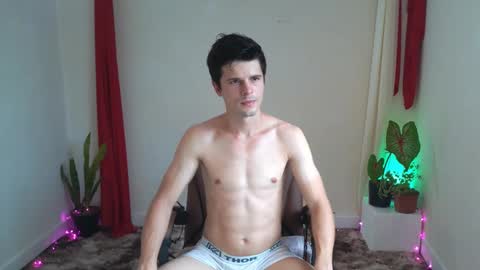 Snapshot of maxtopboy chatting on 12-15-24, 02:48 Max online show from 12-15-24, 02:48