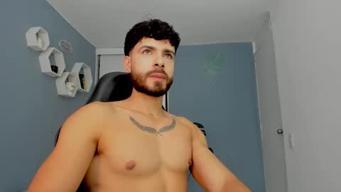 Snapshot of maxtowers chatting on 03-10-26, 09:53 Maxi online show from 03-10-26, 09:53