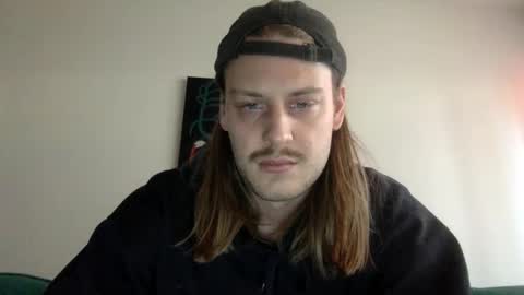 Snapshot of maxwatts95 chatting on 12-01-24, 09:37 Max Watts online show from 12-01-24, 09:37