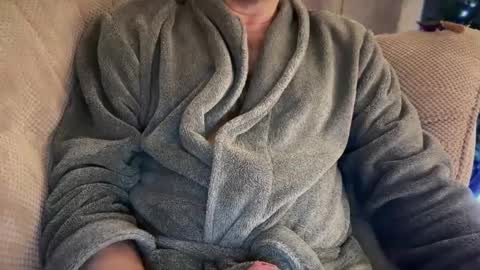 maxwellj1234 online show from 12-22-24, 10:25