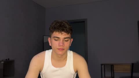 Max online show from 05-09-26, 02:55