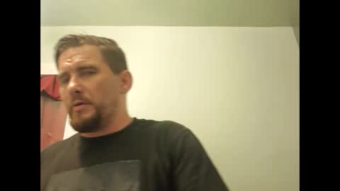 Snapshot of maxx916 chatting on 09-10-25, 02:00 Max online show from 09-10-25, 02:00