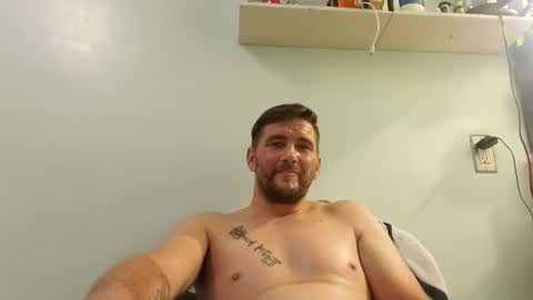 Snapshot of maxx916 chatting on 10-06-25, 04:32 Max online show from 10-06-25, 04:32