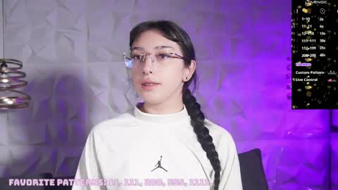 Snapshot of maxx_caprice chatting on 05-19-26, 11:05 gabby online show from 05-19-26, 11:05