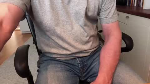 Max online show from 03-10-25, 11:53