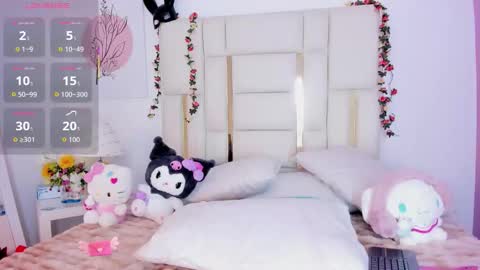 Valentina online show from 12-19-25, 08:49