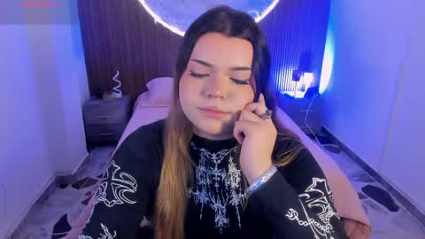 Maxine Minx online show from 05-02-26, 11:43