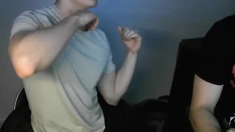 Snapshot of maxxxy99 chatting on 01-04-25, 03:18 maxxxy99 online show from 01-04-25, 03:18