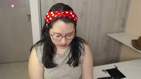 May online show from 10-09-25, 09:35