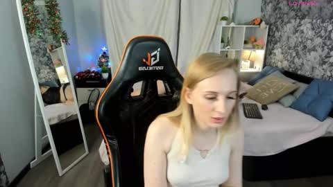 Leila online show from 01-17-26, 11:37