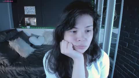 Snapshot of maya___muse chatting on 07-12-26, 02:30 Maya online show from 07-12-26, 02:30