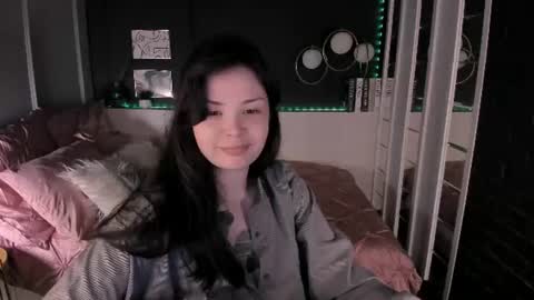 Snapshot of maya___muse chatting on 07-14-26, 05:56 Maya online show from 07-14-26, 05:56