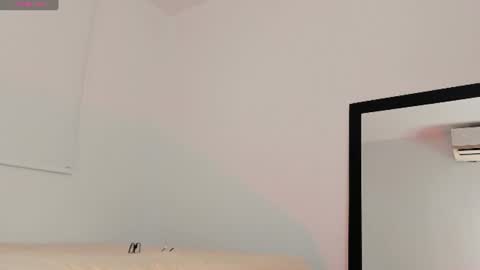 Snapshot of maya__fox chatting on 06-20-26, 11:51 OF mayitta19 online show from 06-20-26, 11:51