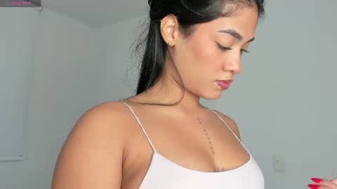 Snapshot of maya__fox chatting on 07-22-26, 12:13 OF mayitta19 online show from 07-22-26, 12:13