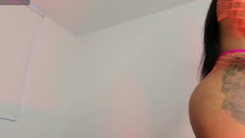 Snapshot of maya__fox chatting on 07-31-26, 11:15 OF mayitta19 online show from 07-31-26, 11:15